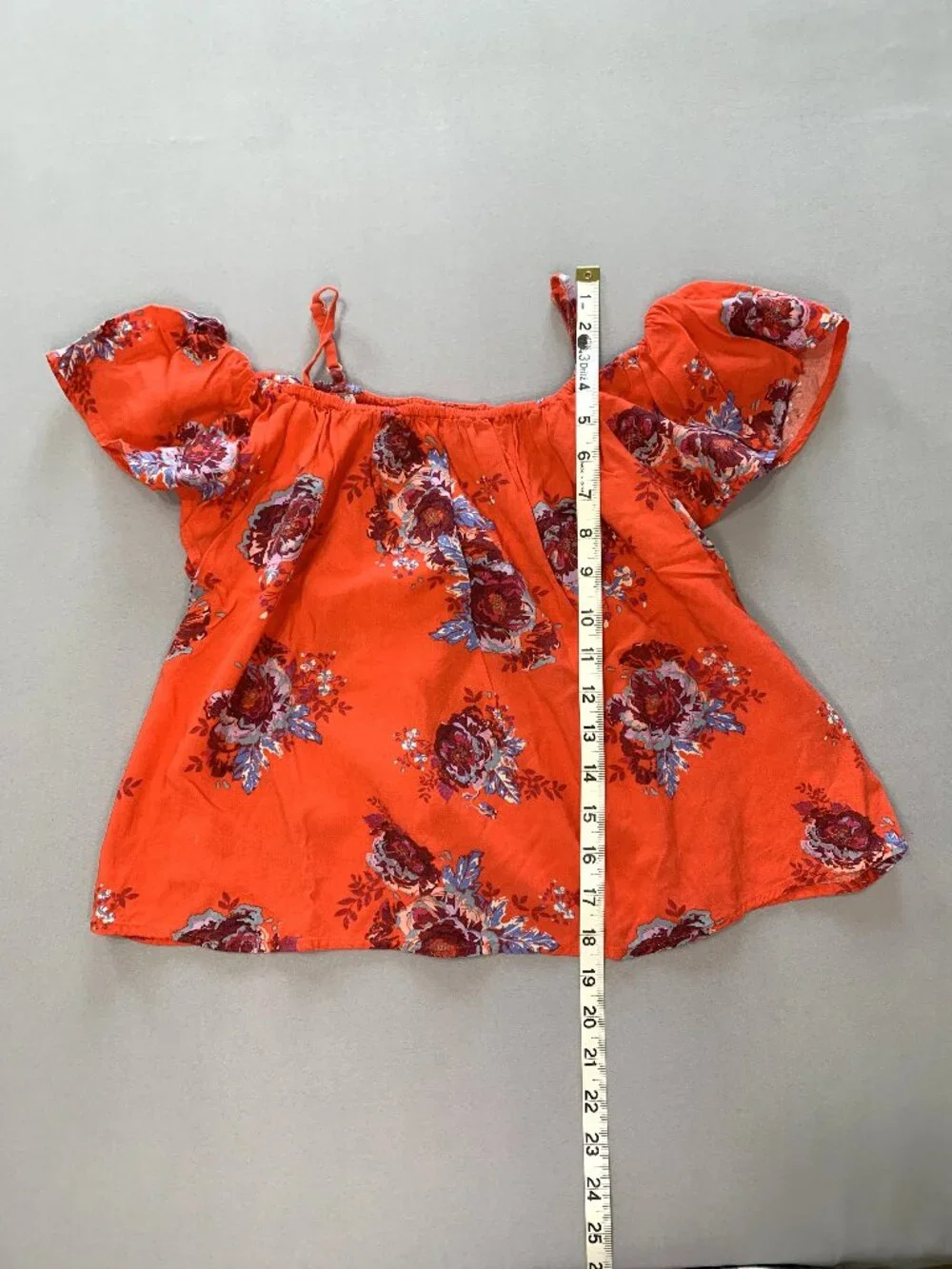 3 Piece Girl Bundle Like New Children's Place Shorts Off Shoulder Shirts Size 14 - Picture 3 of 12